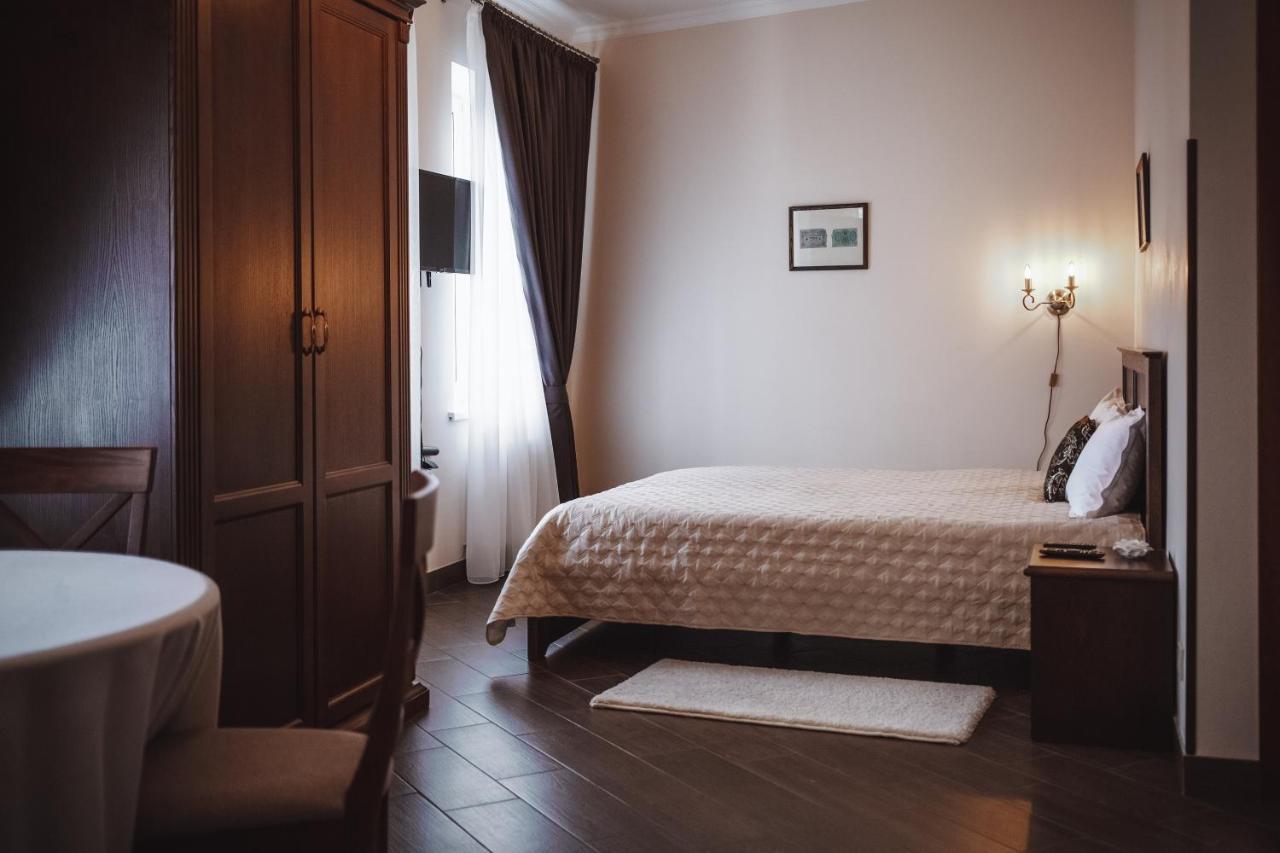 Ekaterinoslav Hotel Dnyipropetrovszk Kültér fotó
